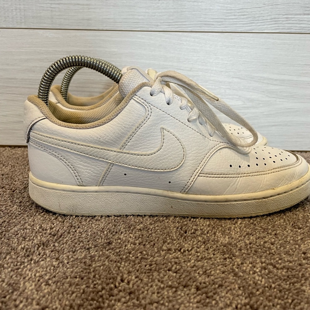 Nike Court Vision Low Women’s Shoes